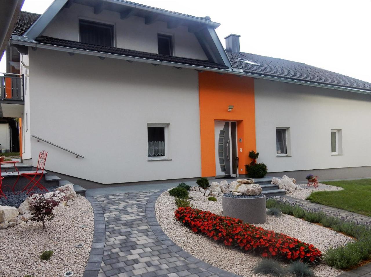 Bed and Breakfast Frühstückspension Lach Eberndorf Exterior foto